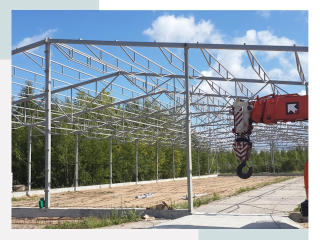 Строительство конюшен в Ачинск от 608 руб. под ключ